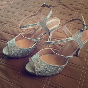 Bridal shoes